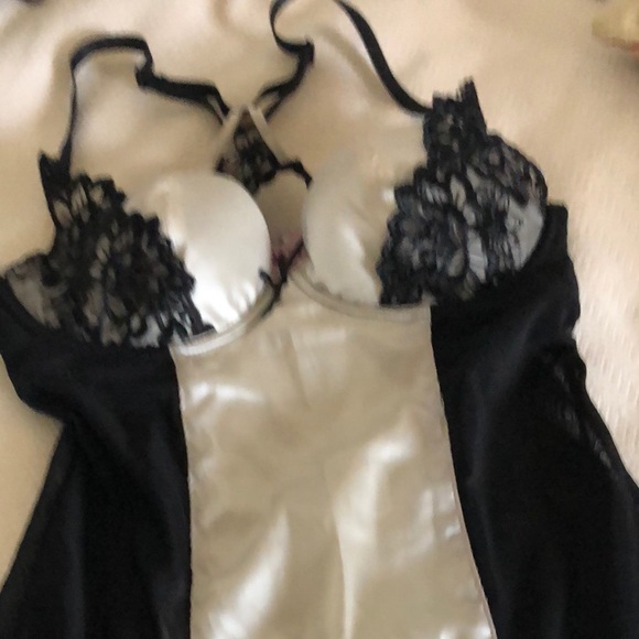 Be Wicked! I piece satin and mesh cami. - Picture 10 of 11